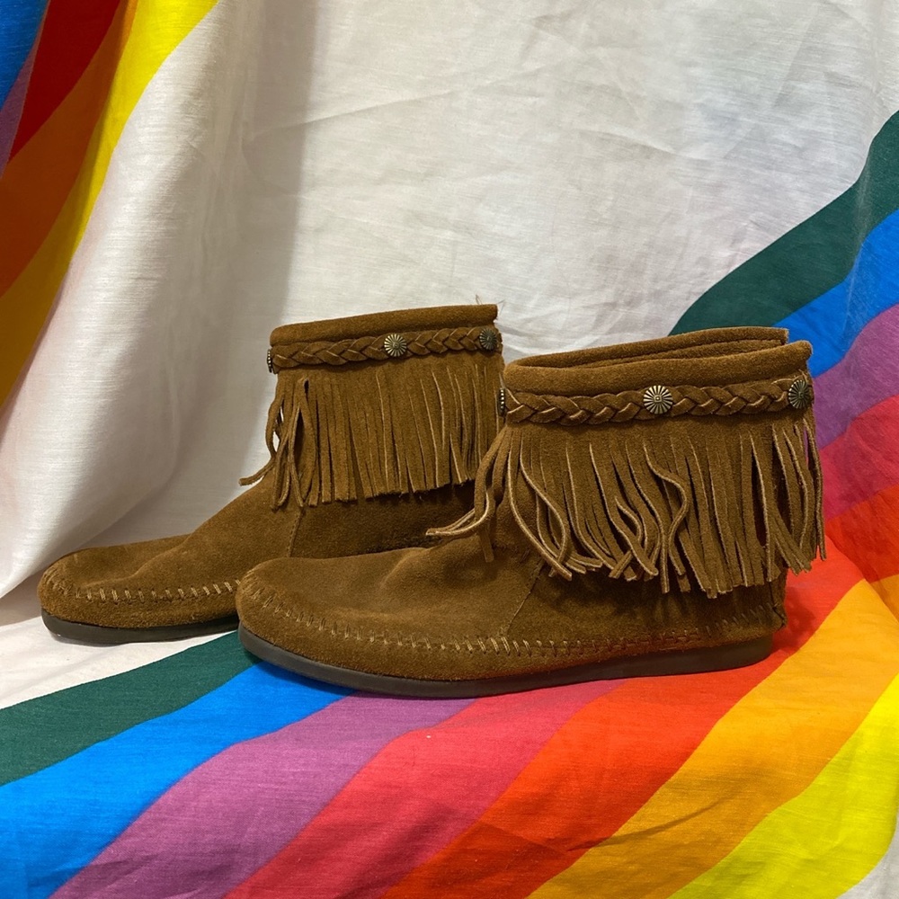 Minnetonka 299 Back-Zip Boots 🤎 - Picture 4 of 8